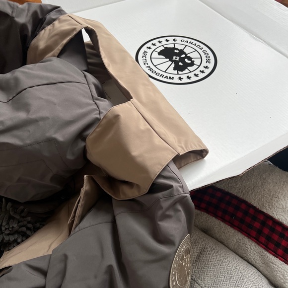 Salehe Bembury x Canada Goose expedition parka NEW - Picture 5 of 7